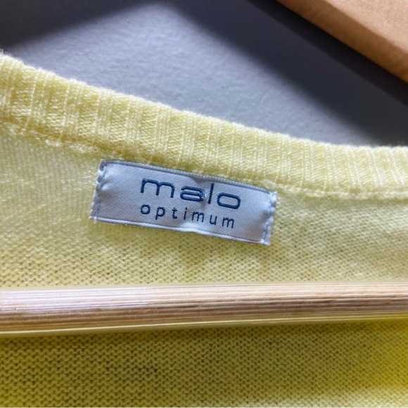 Malo Optimum Yellow V Neckline Sweater - Picture 4 of 10